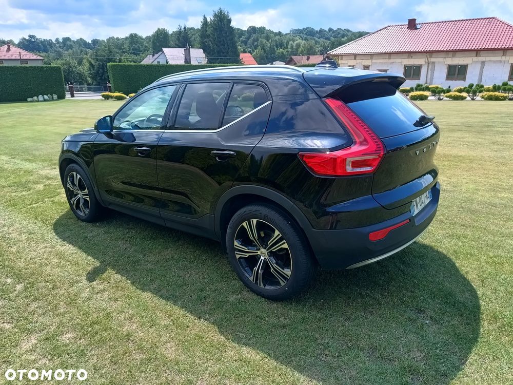 Volvo XC 40 - 4