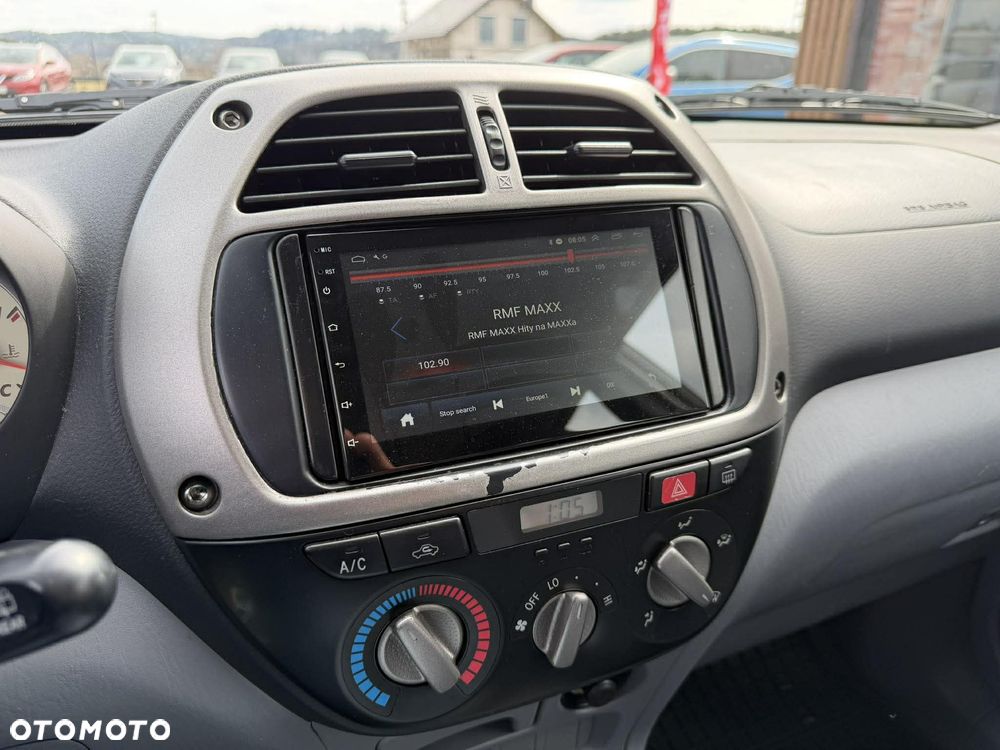 Toyota RAV4 1.8 VVT-i 4x2 - 16