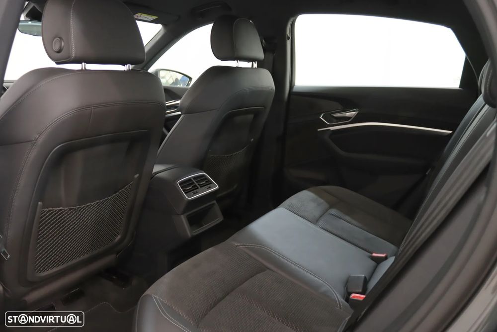 Audi e-tron 55 quattro S line - 9