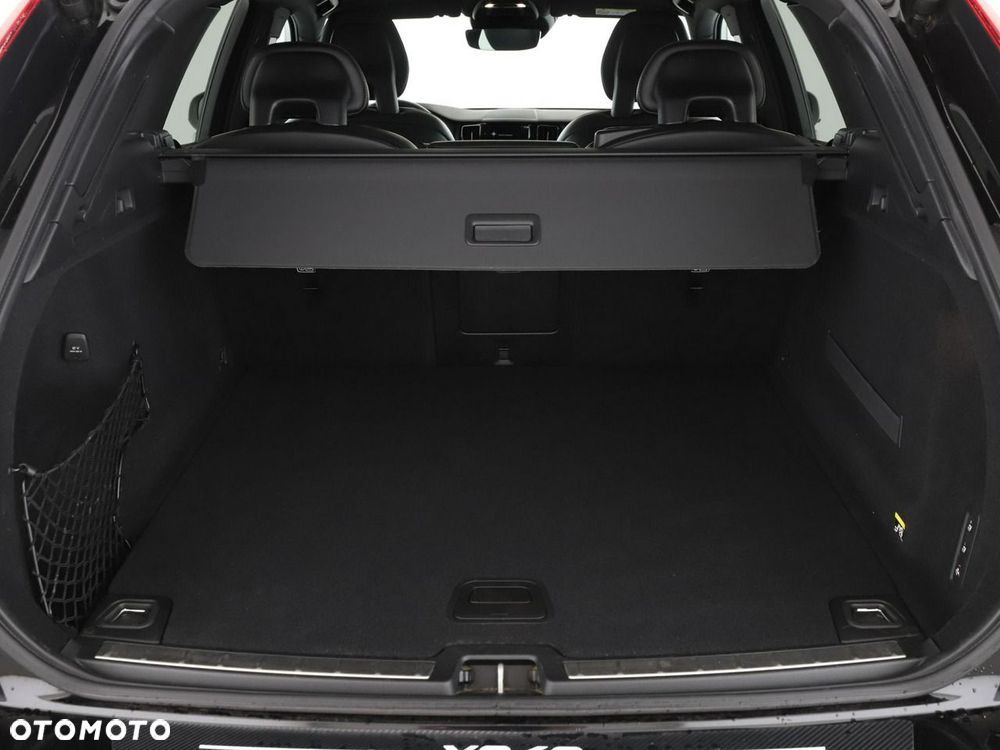 Volvo XC 60 D4 R-Design - 21