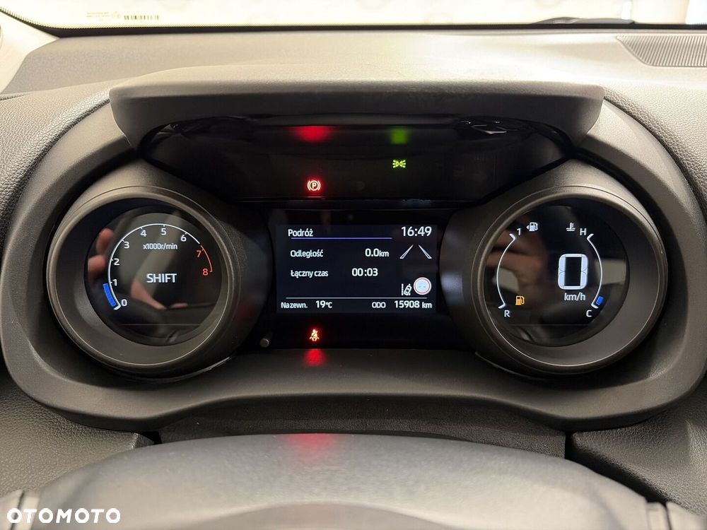 Toyota Yaris - 16