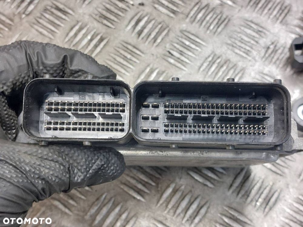 ZESTAW STARTOWY OPEL ASTRA J 55577674 0281017452 13318784 13302301 - 3