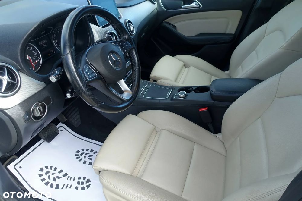 Mercedes-Benz Klasa B 180 7G-DCT Style - 9