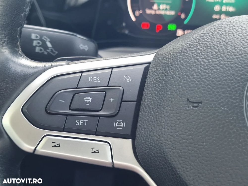 Volkswagen Golf - 15