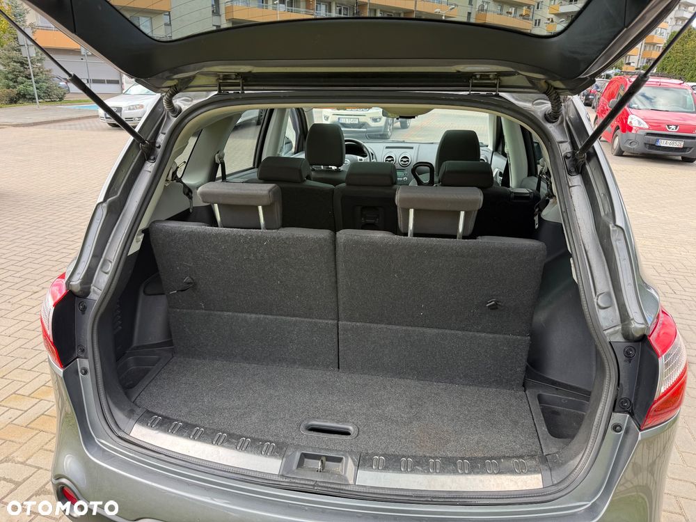 Nissan Qashqai+2 2.0 Acenta - 11