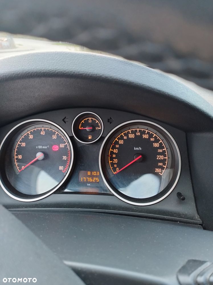 Opel Astra - 6