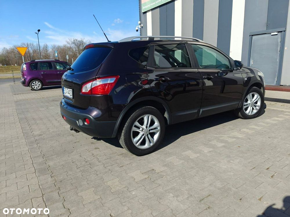 Nissan Qashqai - 16