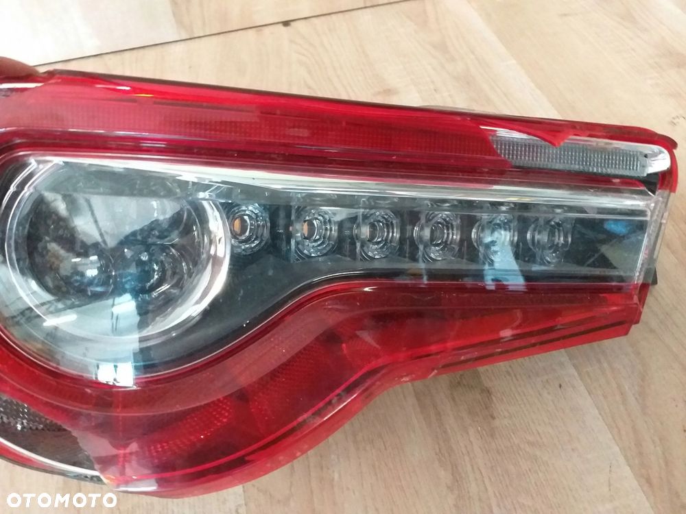 TOYOTA GT86 Subaru BRZ LIFT LAMPA TYŁ PRAWA LED - 3