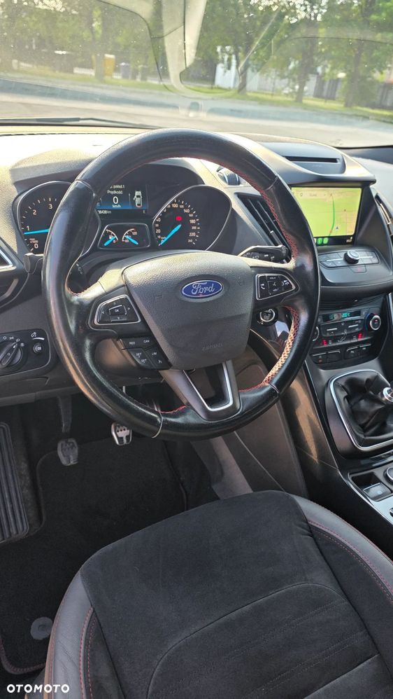 Ford Kuga 2.0 TDCi AWD ST-Line - 17