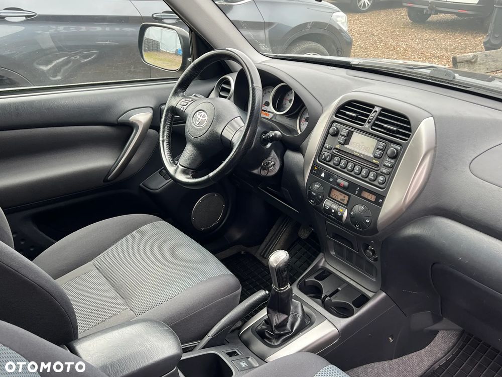 Toyota RAV4 4x4 Sol - 16