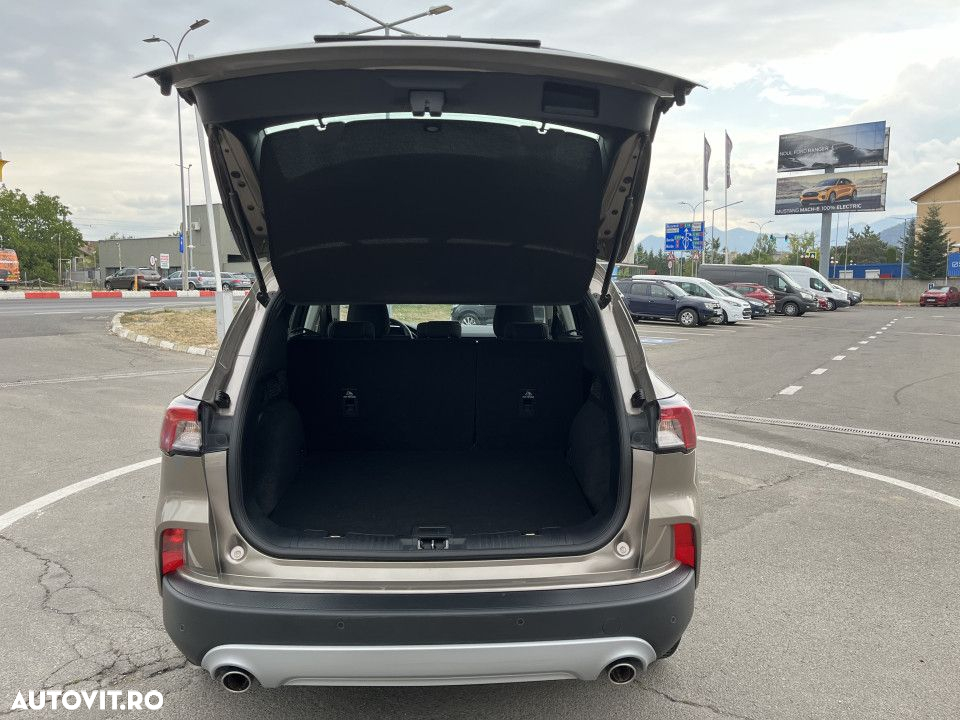 Ford Kuga - 9