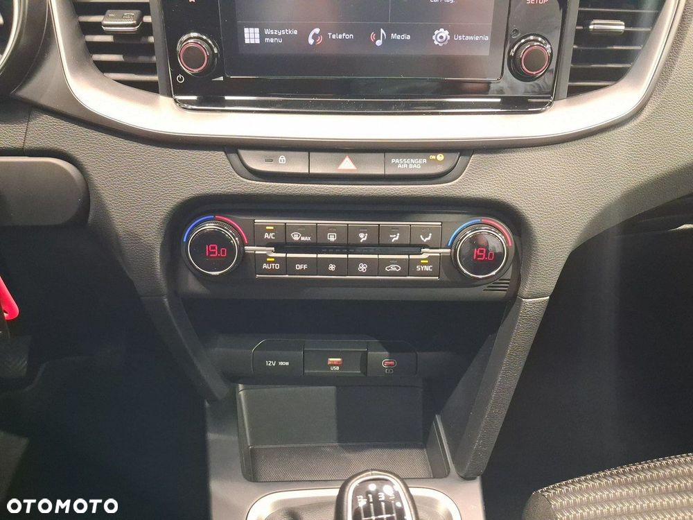 Kia XCeed - 17