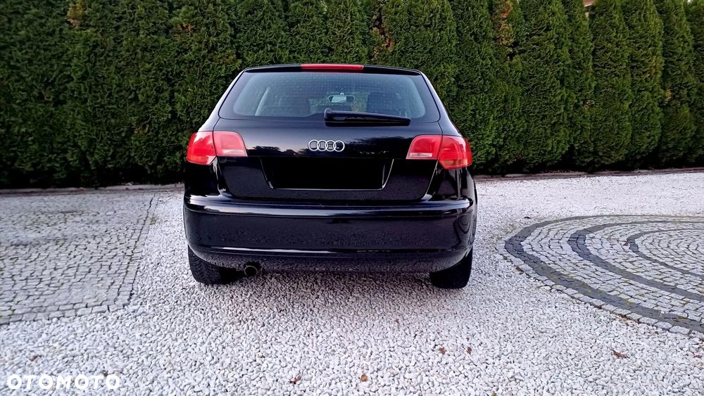 Audi A3 Sportback 1.6 Ambiente - 5