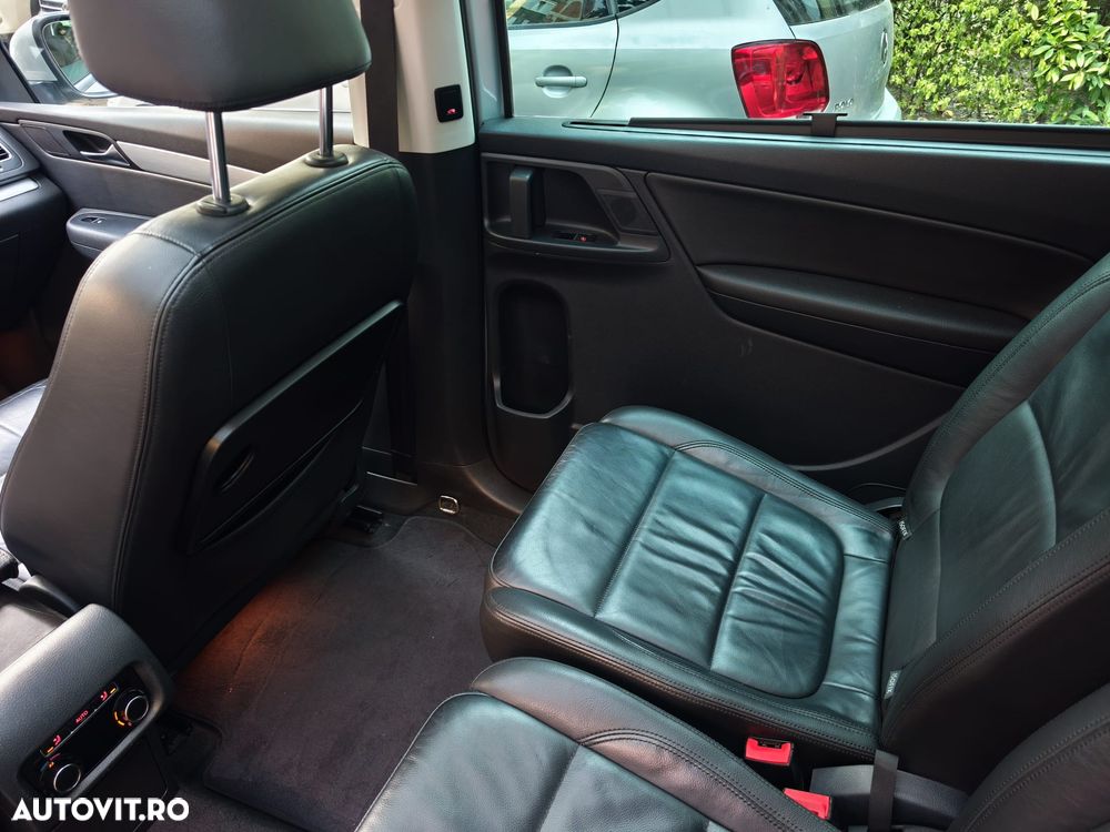 Volkswagen Sharan 2.0 TDI DSG BlueMotion Technology Highline - 25
