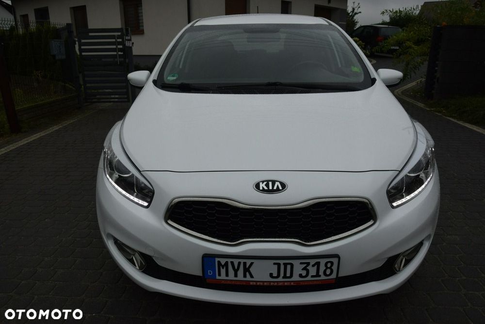 Kia Ceed 1.4 CVVT Dream Team Edition - 8