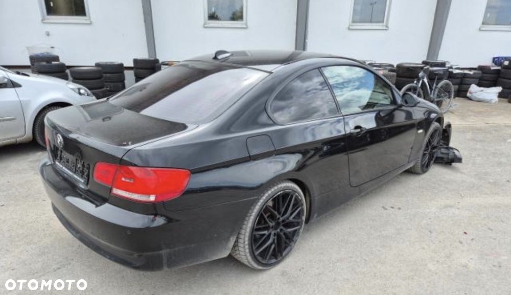 BMW Seria 3 320i Edition Exclusive - 4