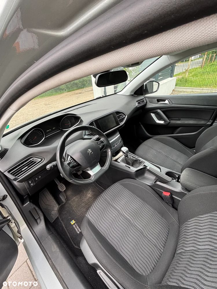Peugeot 308 BlueHDi 120 Stop & Start Business-Line - 11