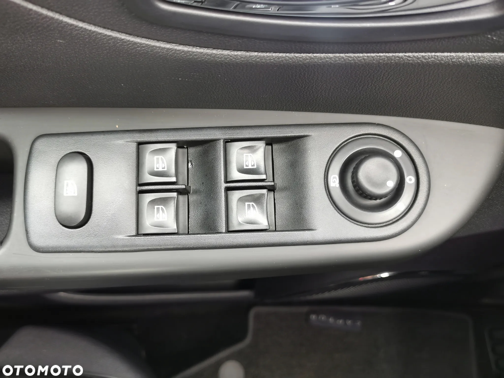 Renault Captur 0.9 Energy TCe Night&Day - 35