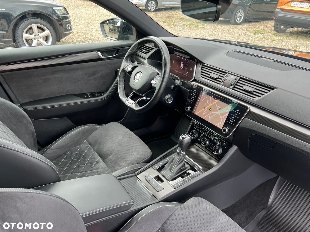 Skoda Superb 2.0 TDI 4x4 DSG Sportline - 19