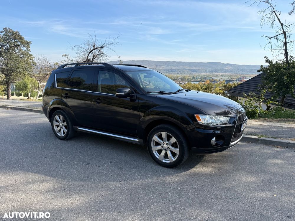 Mitsubishi Outlander - 16