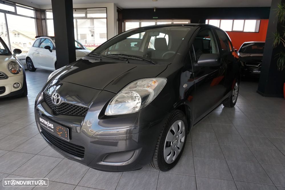 Toyota Yaris 1.0 VVT-i Comfort+AC - 3