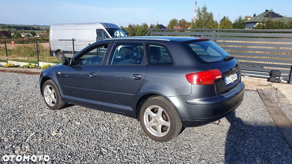 Audi A3 Sportback 1.6 Ambition - 2