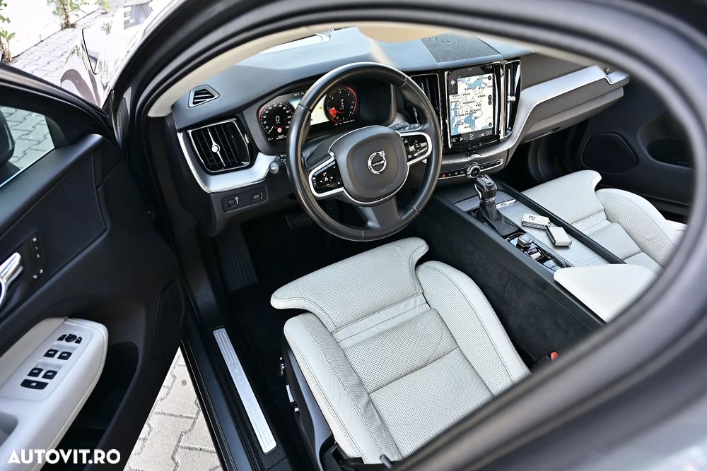 Volvo XC 60 D5 AWD Geartronic Inscription - 14