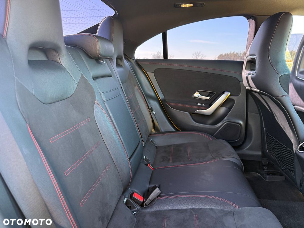 Mercedes-Benz CLA - 22