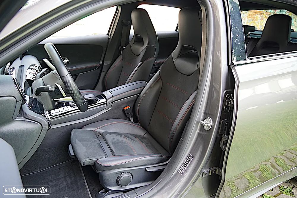 Mercedes-Benz A 250 e AMG Line - 20