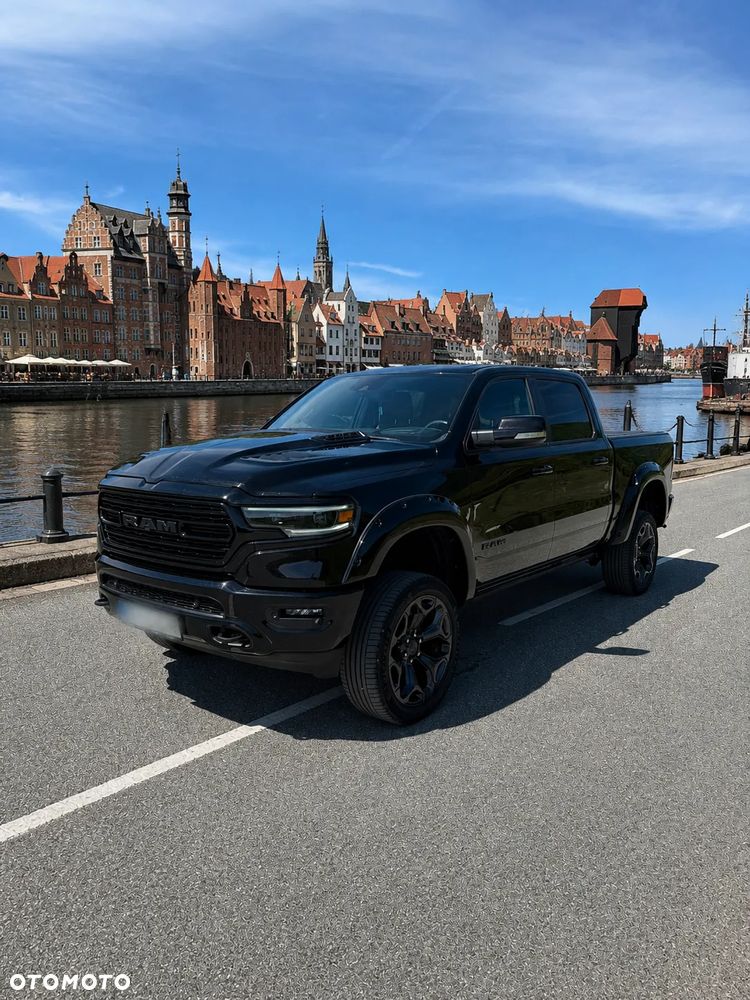RAM 1500 5.7 Crew Cab Shortbed Limited Black - 2
