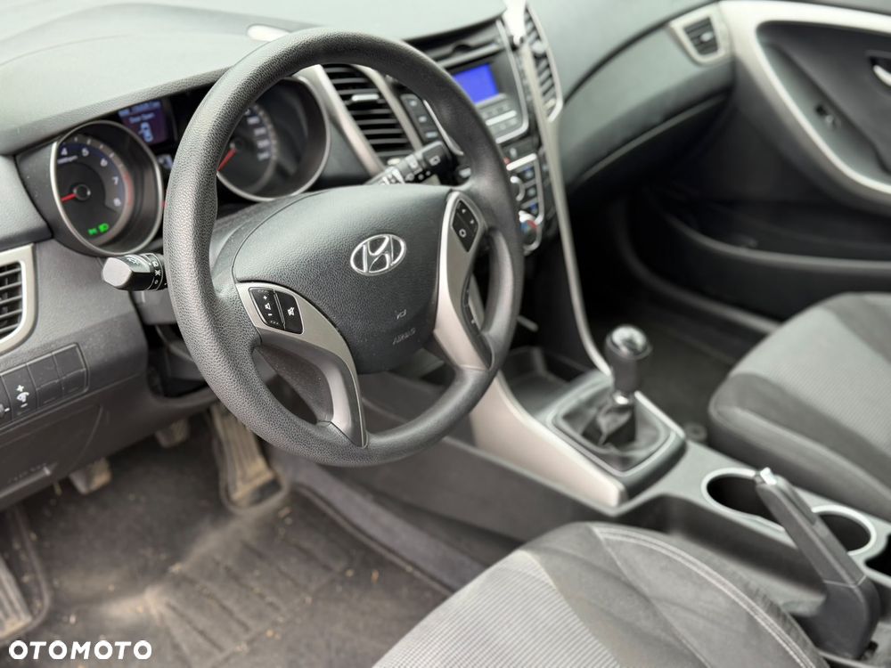 Hyundai i30 1.4 Trend - 14