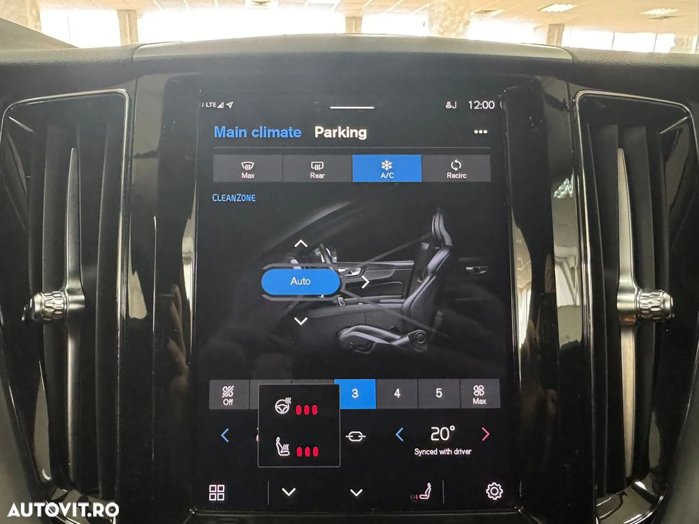 Volvo XC 60 T6 AWD Recharge Geartronic Inscription Expression - 28