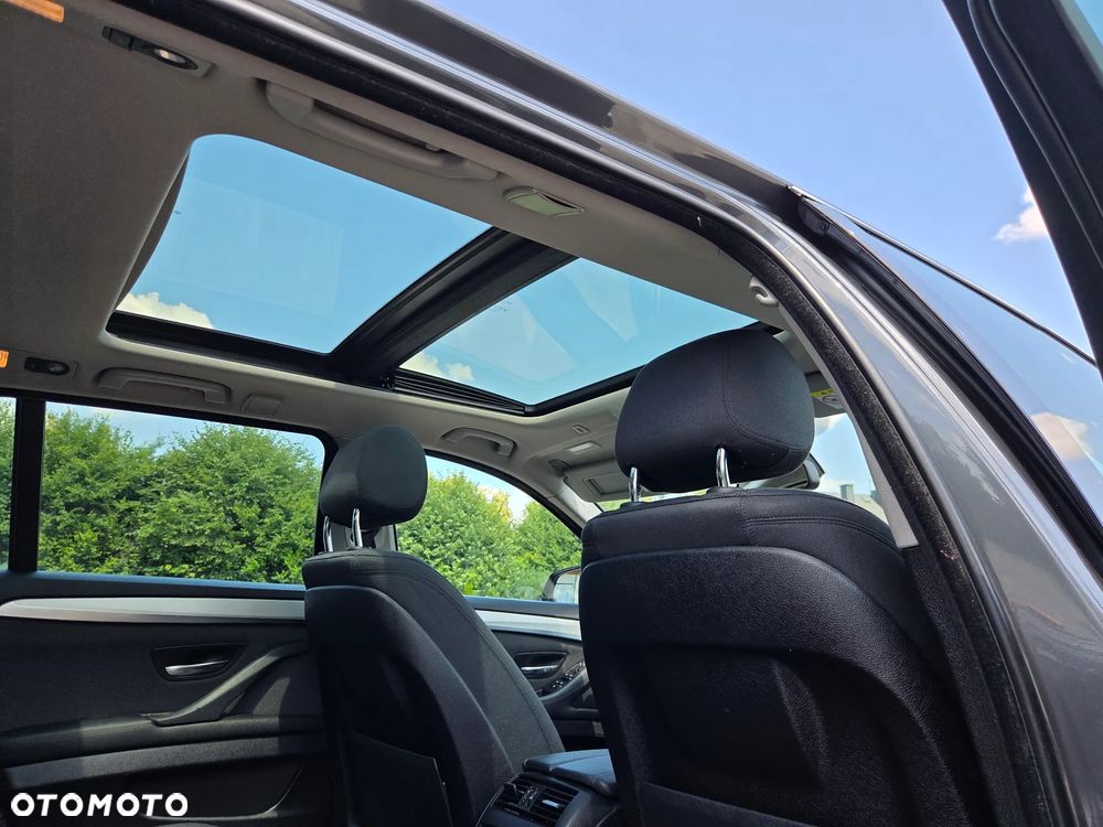 BMW Seria 5 520d xDrive Luxury Line - 39