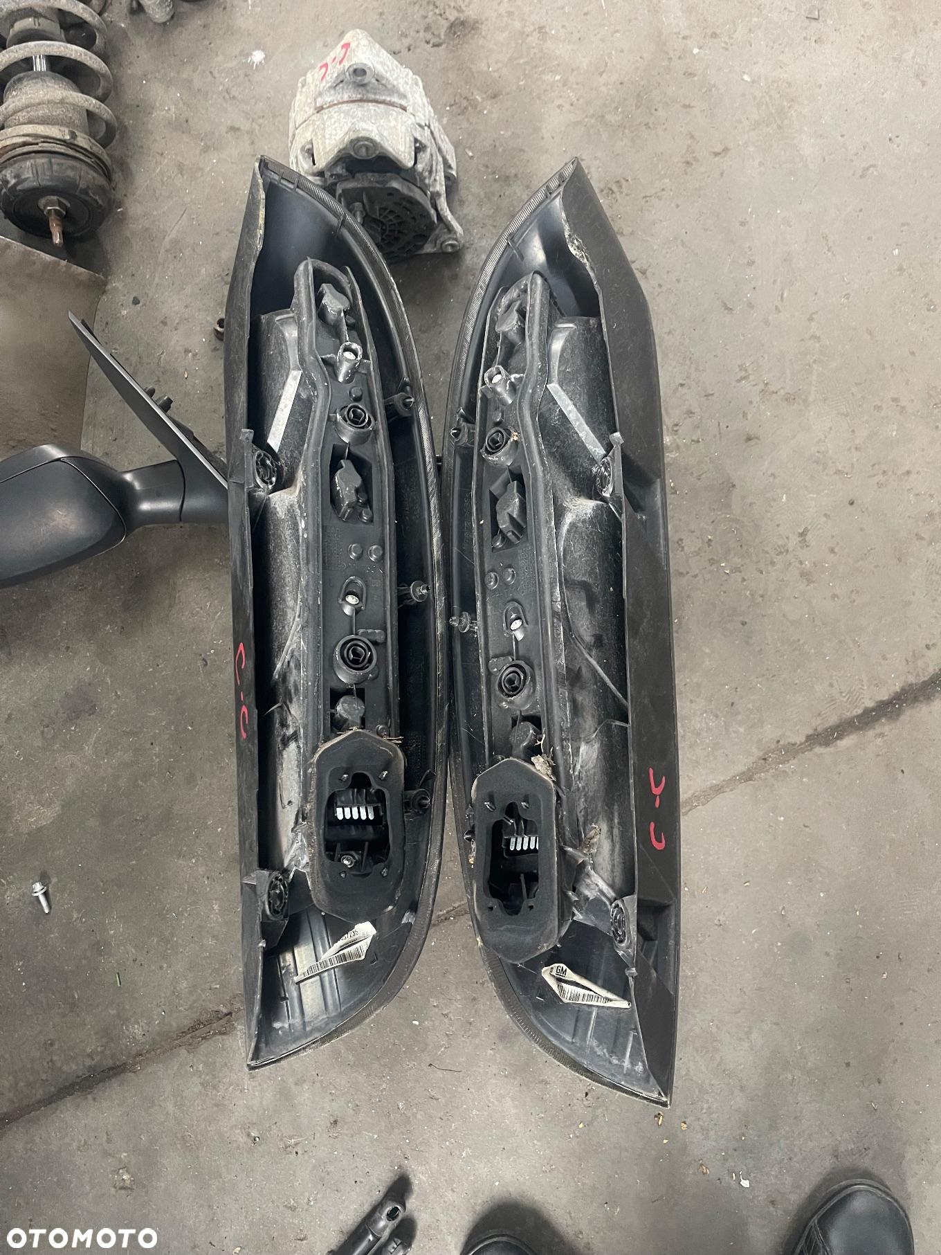 OPEL CORSA C LIFT LAMPA TYŁ PRAWA - 2