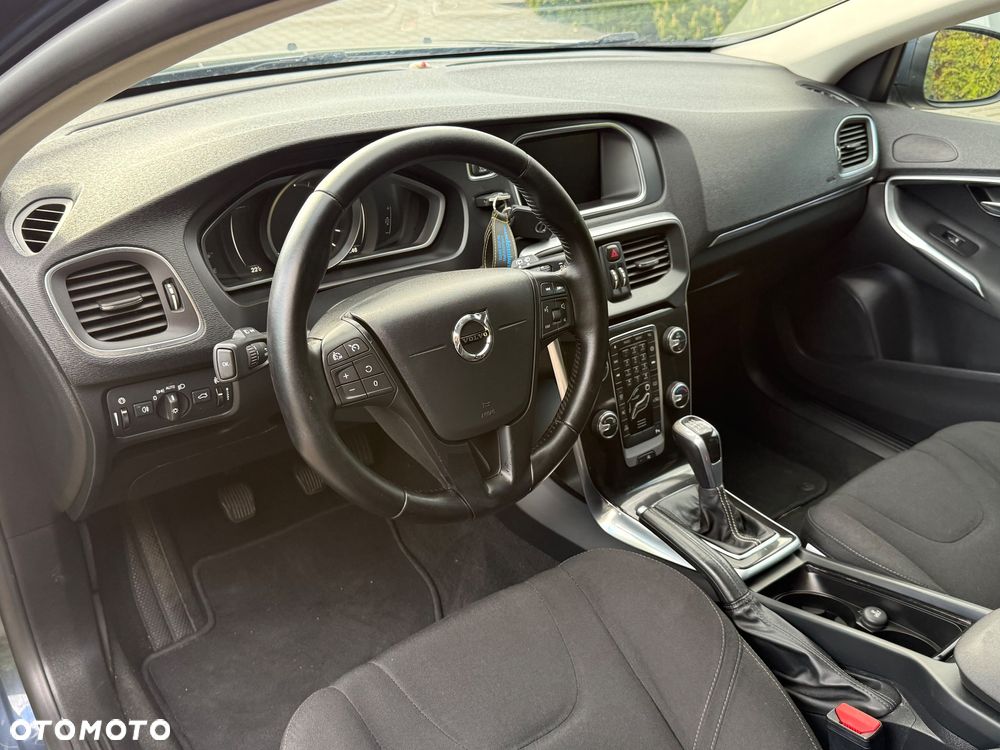 Volvo V40 - 12