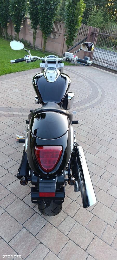 Suzuki Intruder - 7