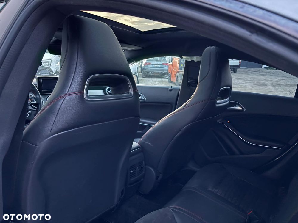 Mercedes-Benz CLA 220 d 7G-DCT AMG Line - 15