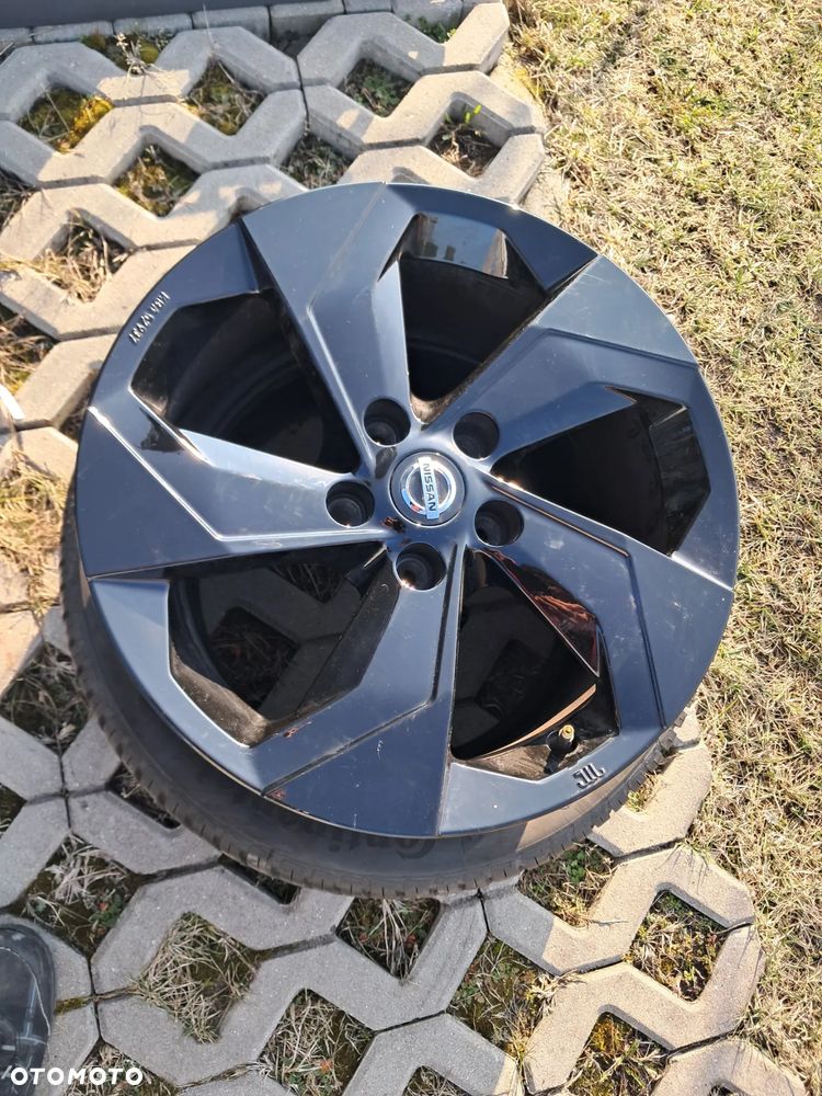 Felga aluminiowa czarna Nissan Quashai Kaszkai KE4096P200 et35 7Jx17" Aluminiowa alufelga - 1