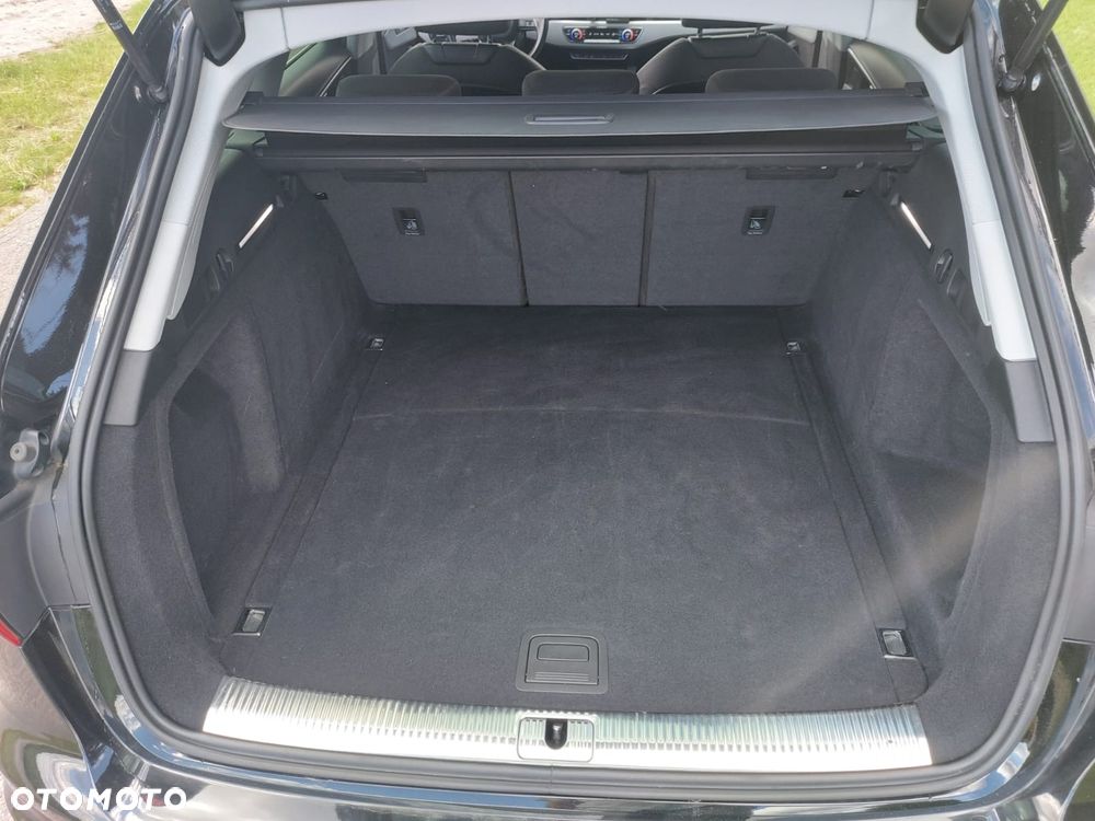 Audi A4 Avant 40 TFSI S tronic - 21