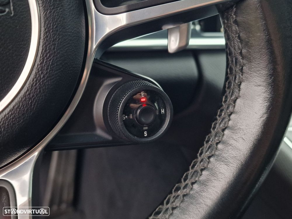 Porsche Panamera 4 E-Hybrid - 24