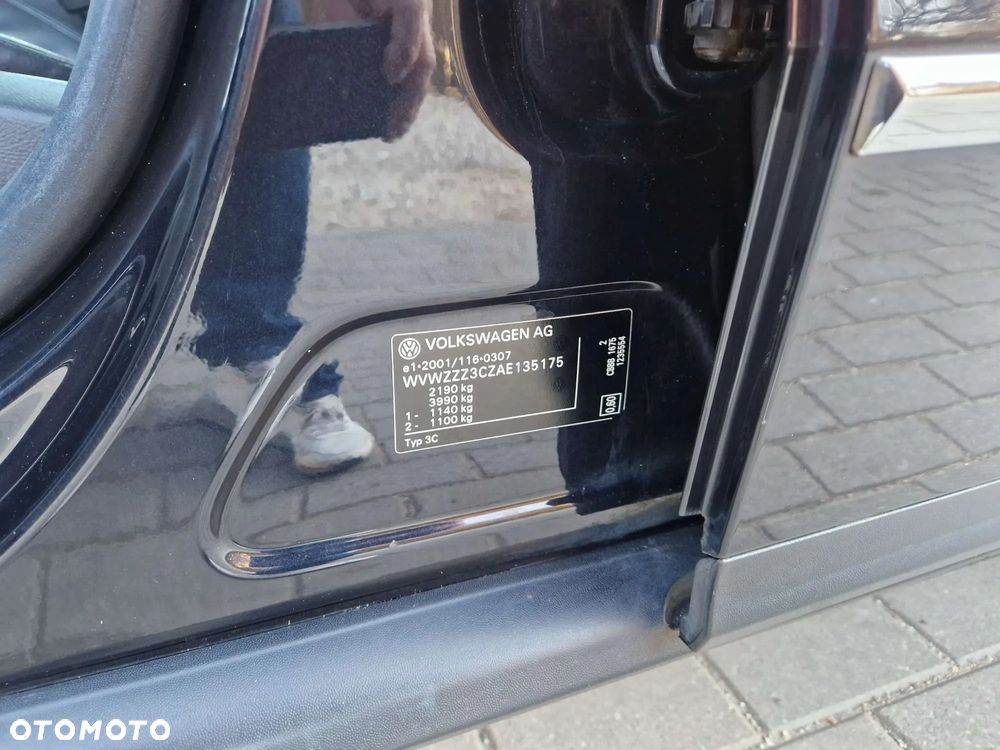 Volkswagen Passat Variant 2.0 TDI Highline DSG - 22