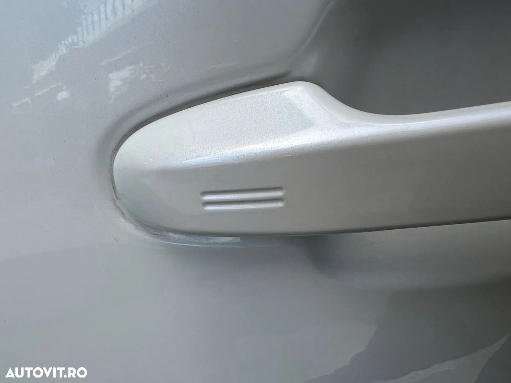 Toyota C-HR 2.0 Hybrid Business-Edition - 16