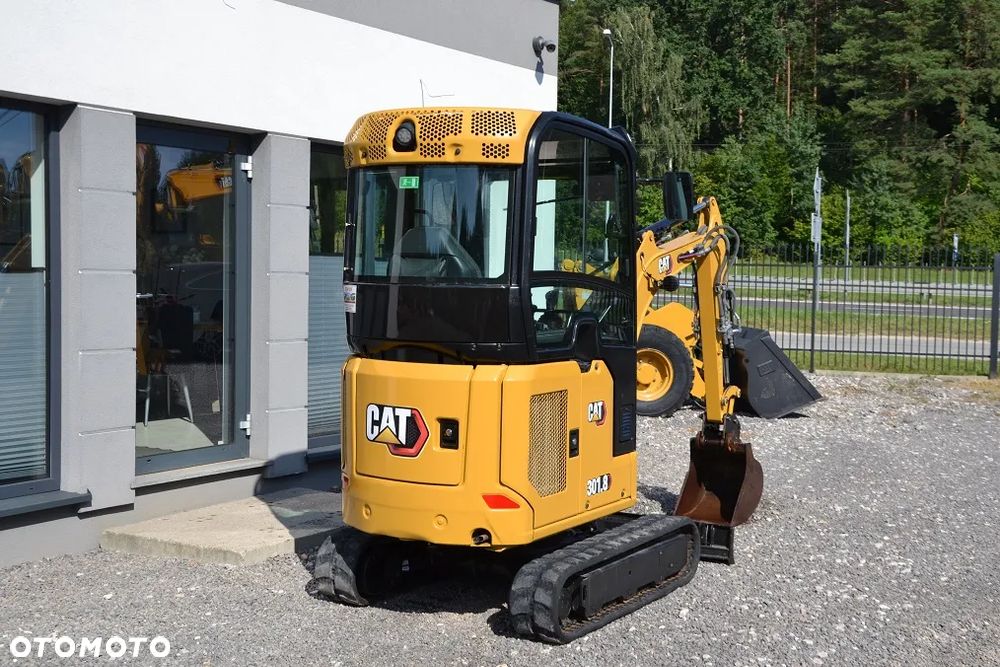 Caterpillar 301.8 - 9