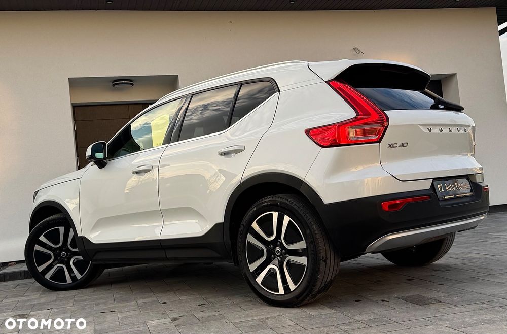 Volvo XC 40 B4 B AWD Geartronic Inscription - 3
