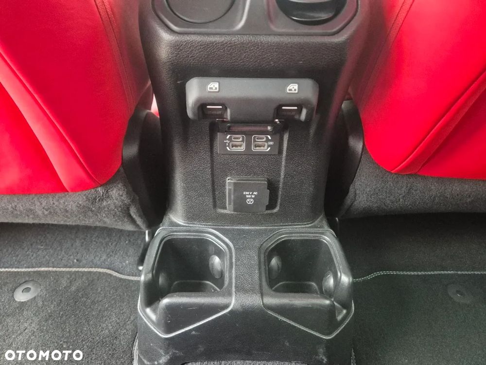 Jeep Wrangler Unlimited GME 2.0 Turbo Sahara - 17
