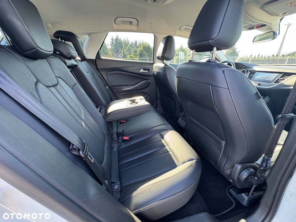 Opel Grandland X 1.2 Start/Stop INNOVATION - 24