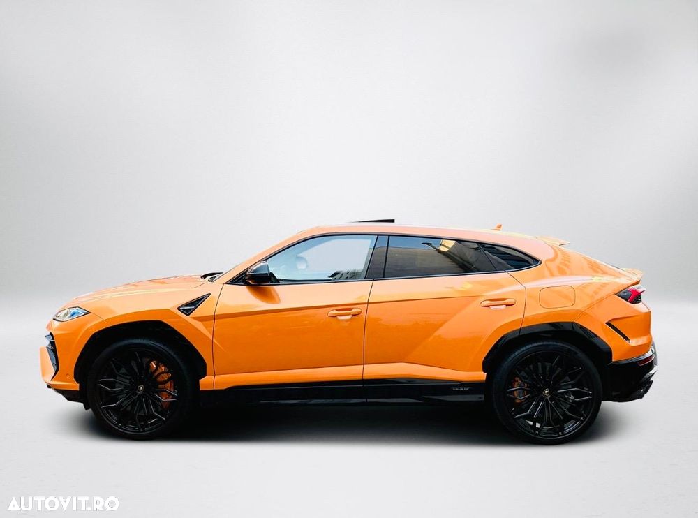 Lamborghini URUS - 24