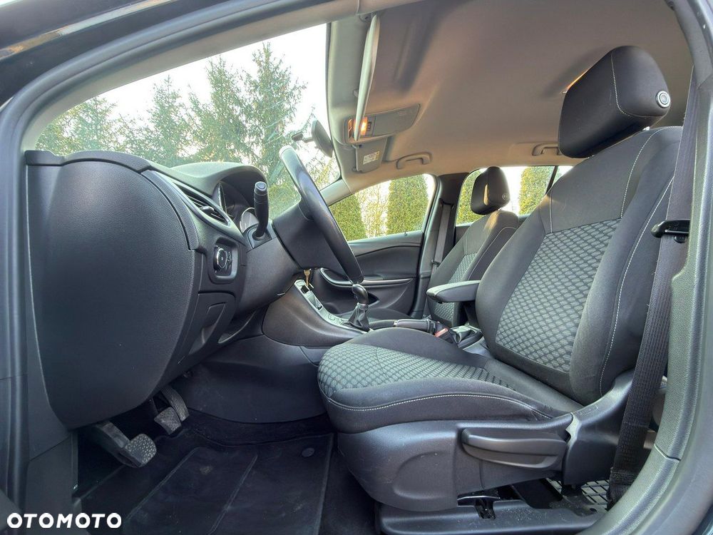 Opel Astra 1.6 CDTI Enjoy - 28