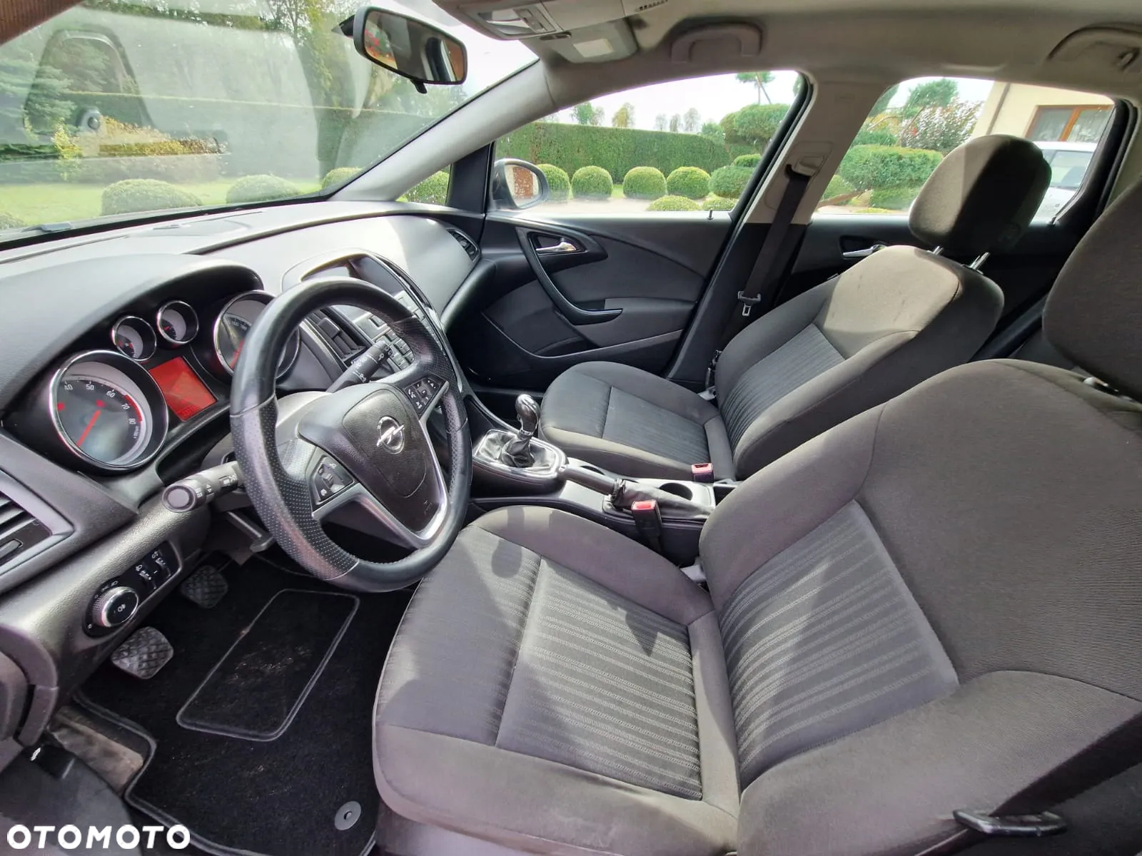 Opel Astra ver-gtc-1-4-turbo - 6
