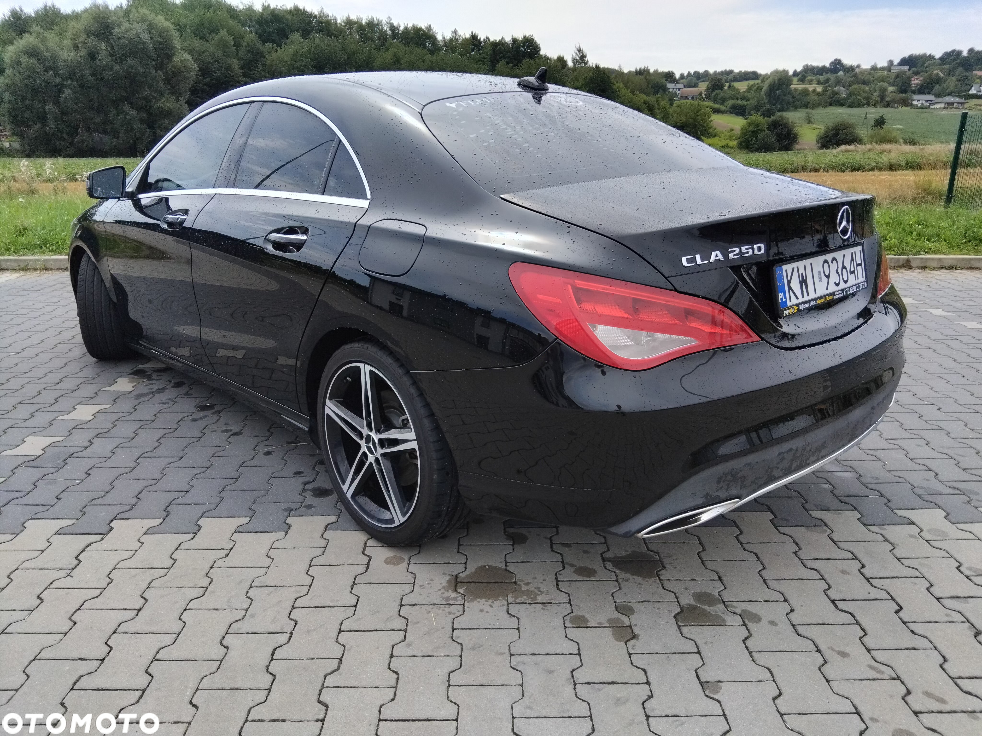 Mercedes-Benz CLA 250 7G-DCT Urban - 17
